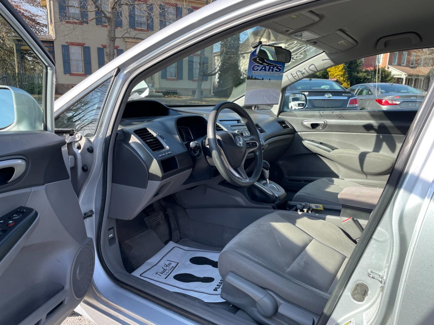 2009 silver Honda Civic LX Sedan 5-Speed AT (2HGFA16529H) with an 1.8L L4 SOHC 16V engine, 5-Speed Automatic transmission, located at 101 N. Main Street, Muncy, PA, 17756, (570) 546-5462, 41.207691, -76.785942 - Photo#6